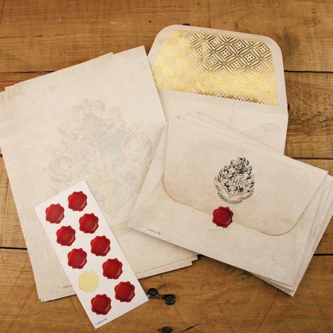 Hogwarts Letter Writing Set - Misc.