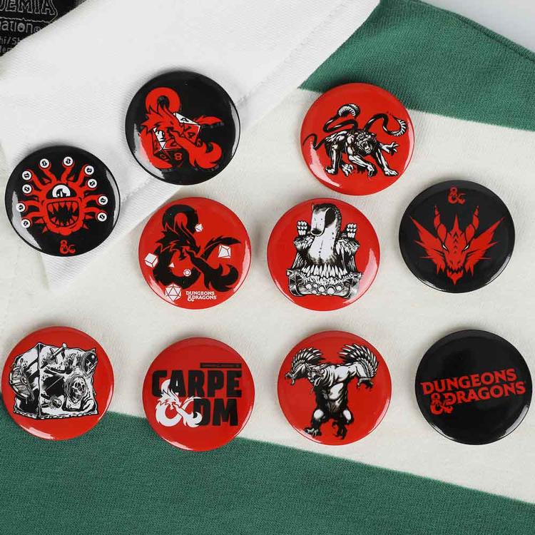 DUNGEONS & DRAGONS 10 PIECE BUTTON PIN BOX SET - Pins / Buttons